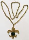 pendentif chaine bijou vintage fleur de lys cabochon verre vert couleur or *4704