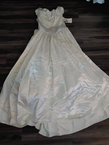 Jessica Mcclintock Bridal Wedding Dress - Picture 1 of 9