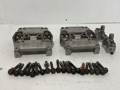 2002 Honda Cbr 954rr Camshaft Cover/ Caps With Bolts (OEM) Foto 1 de 4