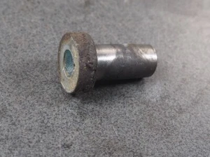 SUZUKI DR800 1992 43916-44B00 SPACER  CHAIN ROLLER  LWR 12983 - Bild 1 von 4