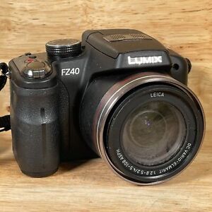 Panasonic Lumix DMC-FZ40 Black 14.1 MP 3.0" LCD 24x Optical Zoom Digital Camera