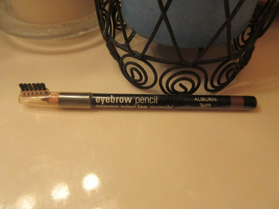 BeautiControl Eyebrow Pencil w/Brush-Auburn! Full Size - Image 1 of 1