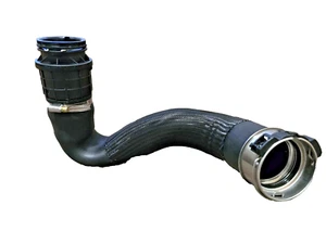 Chevrolet Cruze 1.4 2016 2019 Turbocharger Intercooler Air Inlet Hose 13374646 - Picture 1 of 7