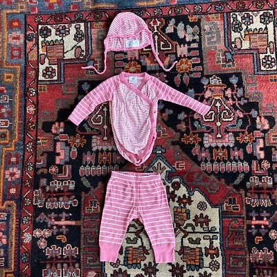 Conjunto de calça Hanna Andersson terno listra rosa e branca XS 70 60 6-12mo - Imagem 1 de 4