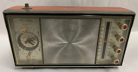 Vtg Retro Modern Eames Era Sylvania Model BK 56 BN Alarm Clock Radio (A15) Cover