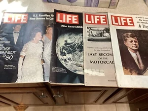 Life Magazine total of 4 11/5/65 , ,1/10/69, 7/17/70 & 11/24/67 - Imagen 1 de 6
