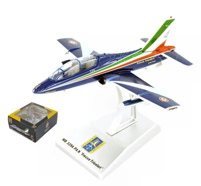 MODELLINO AEREO STATICO ITALERI MB 339 PAN FRECCE TRICOLORI 2025 PONY 4 1:100 - Immagine 1 di 4