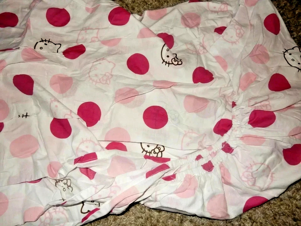 5G Disney HELLO KITTY в горошек хлопковая смесь простыня на резинке {ткань} - Изображение 1 из 1