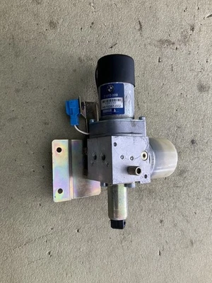 Actuador bomba hidráulica maletero BMW E65 E66 745i 750i 2002-2008 7015009 OEM Foto 1 de 4