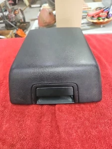2004 2005 06 07 2008 FORD F150 CENTER CONSOLE ARMREST ARM REST LID BLACK FX4 - Picture 1 of 5