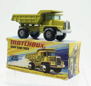 HTF Transitional Superfast Matchbox 28-A Mack Dump Truck - Picture 1 of 9