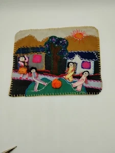 Peruanische Arpillera Volkskunst Applikation 3D Wandteppich Handarbeit Edsidia Kinder - Bild 1 von 6