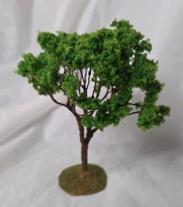 Miniature Tree Dollhouse Model Railroad Train or Scale Model Scenery Used - Picture 1 of 11