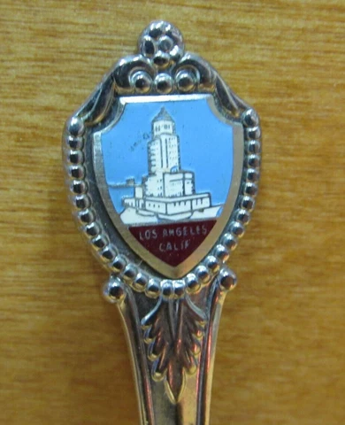 Vintage Souvenir Collectors spoon - Los Angeles, California 4.25" Long #A42 Cover