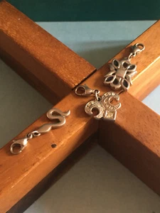 3X Charms Argentés Bracelet Bijoux de Sac Signés PIERRE LANG - Picture 1 of 3