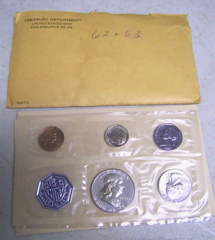 Vintage 1962 US Mint Set w/Franklin Half Dollar W/ Envelope  90% Silver Cover