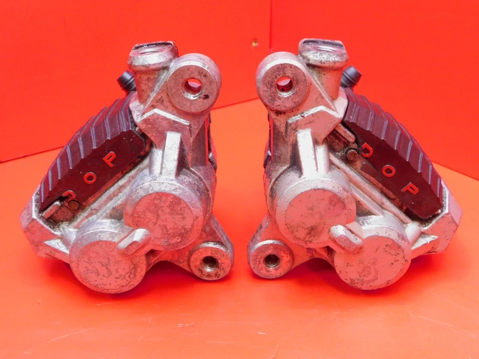 GSXR 400 GK71B FRONT BRAKE CALIPERS 1985 - Image 1 of 4
