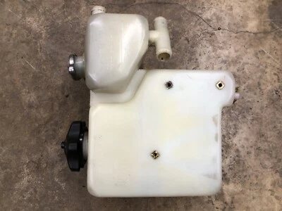 Оригинальный бак для масляной охлаждающей жидкости SkiDoo MXZ 670 583 500 Formula Summit Tundra 96 97 98 99 - Изображение 1 из 3