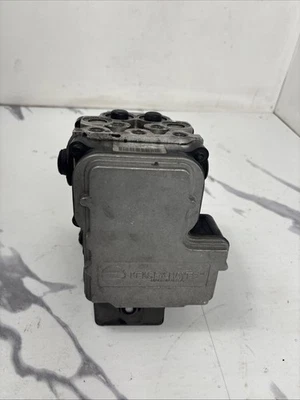 Модуль управления насосом 2002 - 2004 Isuzu Axiom & Rodeo Abs 897256570 - Изображение 1 из 4