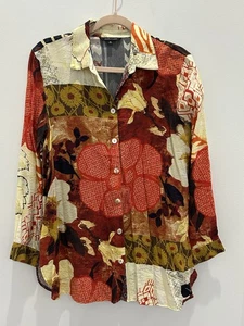 John Mark Top Damen Blumen Boho Mixed Media künstlerischer Kragen Knopf Medium - Bild 1 von 14