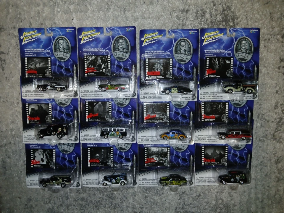 Johnny Lightning Universal Studios Monsters Juego Completo 12 Coches Caja Original Foto 1 de 1