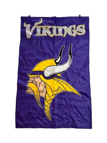 Vintage Minnesota Viking’s Wall Flag Cover