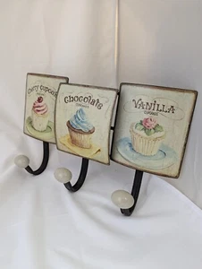 Cupcake Wall Plaque Hanging Hook Storage Bakery cafe aprons coats Rustic - Picture 1 of 6