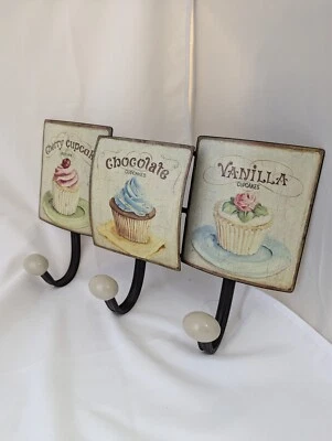 Cupcake Wall Plaque Hanging Hook Storage Bakery cafe aprons coats Rustic - Image 1 of 4