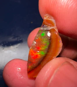 12 Carat Ethiopian Welo Opal Rough – Vivid Play of Color, Natural Opal Raw - Picture 1 of 6