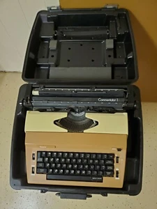 Sears Commentator 1 Portable Electronic Typewriter w/ Case, Vintage 1970s WORKS - Picture 1 of 7