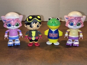 Ryan's World 3" Figure Lot of 4 - Alligator Gus, P&Y Roller Alpha Lexa, Spy Ryan - Picture 1 of 24