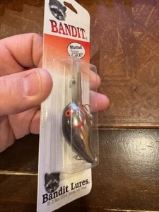 Pre-Pradco Bandit 300 - Lg. Red Pack w/ Triple Grip - Chrome Black Scales - 380 - Imagen 1 de 1