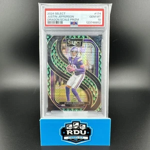 2024 Select Int. Justin Jefferson Premier Lvl Dragon Scale /81 PSA 10 POP 2 ๐ฅ - Foto 1 di 3