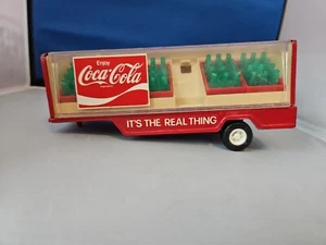 Menge 5 Vintage Buddy L Coca Cola rote Kisten grüne Flaschen & Anhänger JAPAN - Bild 1 von 7