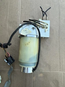 01-06 BMW E46 330ci CONVERTIBLE FOLDING TOP HYDRAULIC PUMP MOTOR UNIT OEM - Picture 1 of 10
