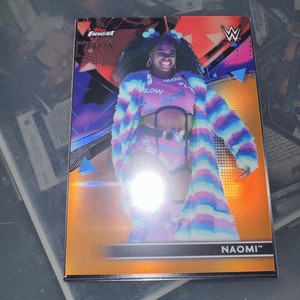 Wwe Naomi  2021 Topps Finest   Orange Refractor 23/25