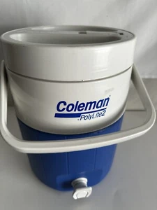 VINTAGE COLEMAN 2 GALLON WATER COOLER/JUG Blue/white - Picture 1 of 12