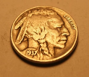 1937 D   Buffalo Nickel  12 - Picture 1 of 2