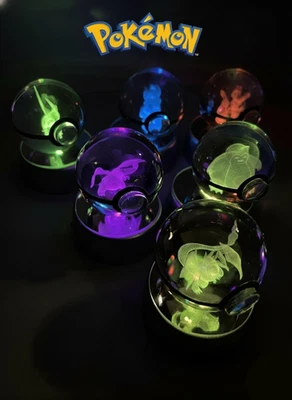 Pokemon TCG 3D bola de cristal luz noturna com base LED que muda de cor - Imagem 1 de 4