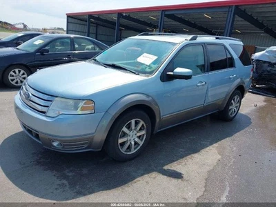 Depósito de refrigerante del motor usado se adapta a: Ford Taurus 2008 grado A Foto 1 de 4