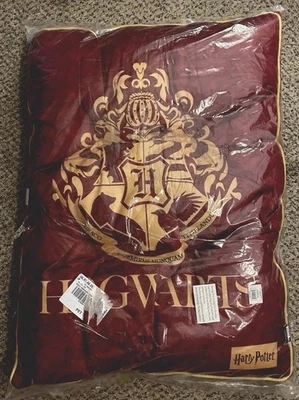Harry Potter Hogwarts Dog Bed - BRAND NEW SEALED - Image 1 of 4