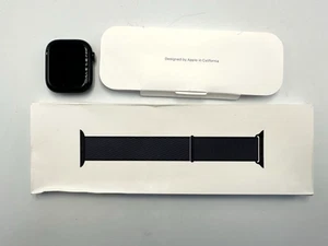 Apple Watch Series 10 46MM GPS Black Aluminum Black Nylon Band MWWL3LW/A - Photo 1 sur 3