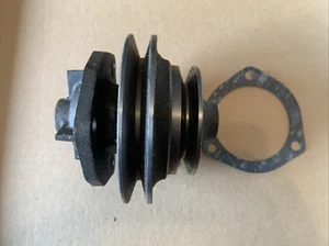New NOS Water Pump & Gasket QCP2050 Triumph TR6 1972-1976 Double Pulley GWP203 - Picture 1 of 5