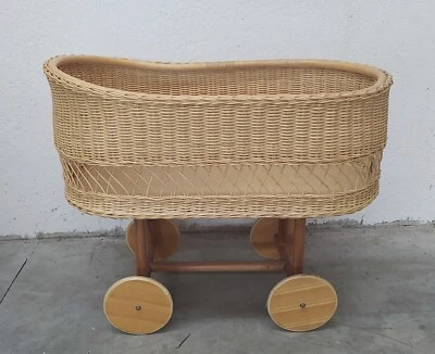 CULLA IN VIMINI MIDOLLINO LEGNO - Immagine 1 di 3