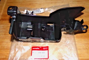 SOPORTE BATERÍA HONDA TRX700XX TRX 700XX CAJA BANDEJA MONTAJE 50400-HP6-A00 - Imagen 1 de 3