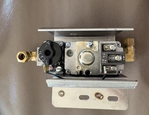 South Bend Oven Range Safety Valve (119570) - Picture 1 of 5