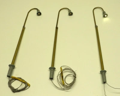 3 x große H0 Spur 0 Messing Bogenlampe H = 20 cm LED mit Widerständen geprüft - Bild 1 von 3
