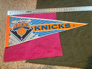 Vintage NBA New York Knicks SOUVENIR Pennant Basketball Wincraft NYC - Ship Fast - Picture 1 of 4