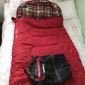 King Camp Sleeping Bag Cloud 400 Large Portable Outdoor Camping Hiking Travel - Picture 1 of 6