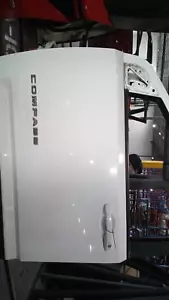 Jeep Compass 2012 lado del conductor puerta delantera izquierda fabricante de equipos originales usado gris desconocido se adapta a 166 k - Imagen 1 de 2